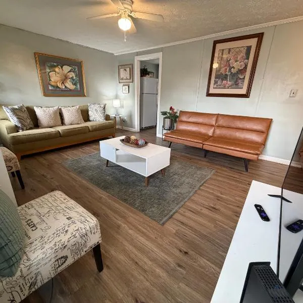 Cozy 1BR Retreat Historic Peaceful Stay Smart TV VSU โรงแรมในวัลโดสตา
