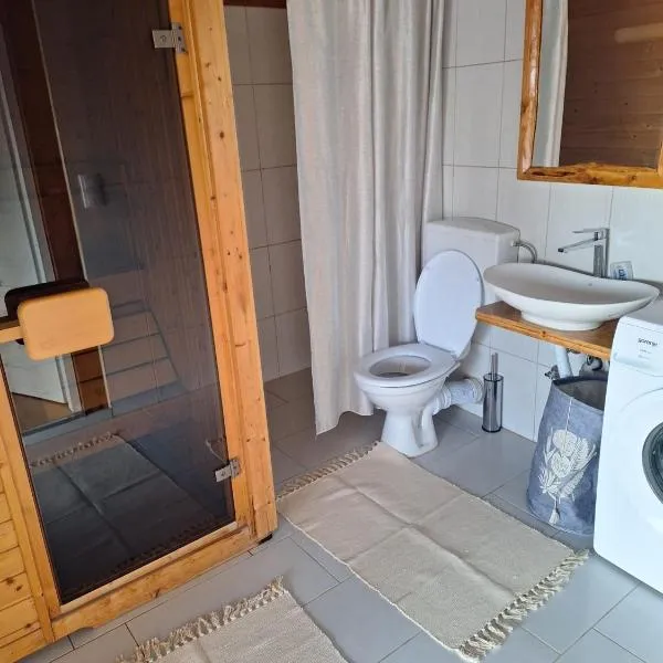 Lake house โรงแรมในDonji Žabar