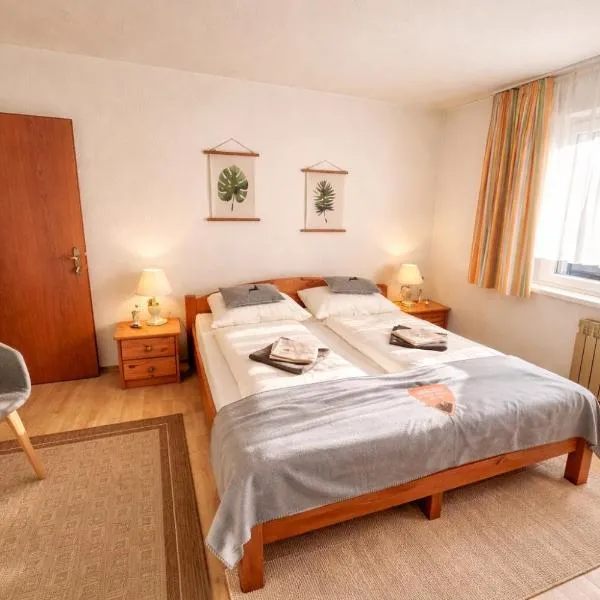 Haus Greif, khách sạn ở Weissenbach am Lech