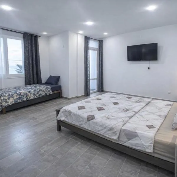 Azuria Appartement, hotel v mestu Tigzirt