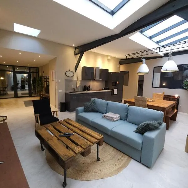 Loft moderne avec garage dans l'hyper centre、ルーアンのホテル