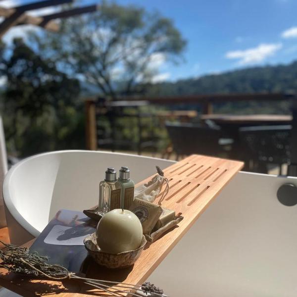 Villa Siena conforto nas alturas Casa com 2 suítes 2 banheiras de imersão vista maravilhosa a 1300m de altitude
