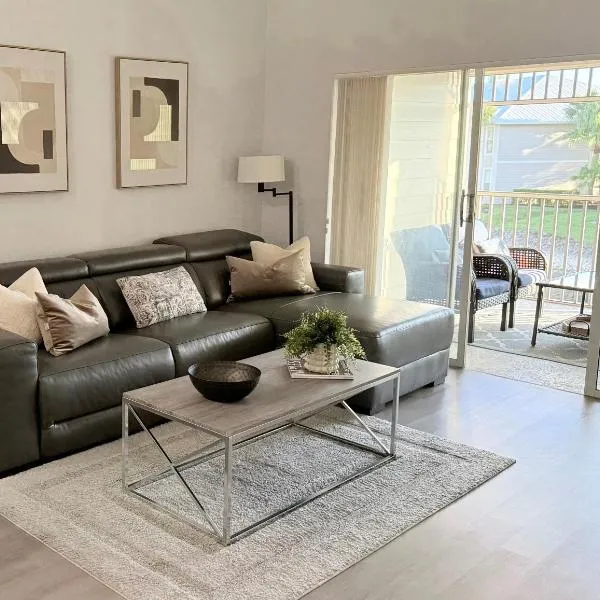 Spacious 2 bedroom Lely Resort condo Naples FL, hotel di Napoli