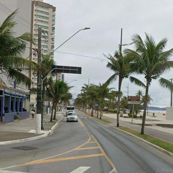 Em frente à praia - Varanda com vista para o mar - Edif Celimar 1 n9080