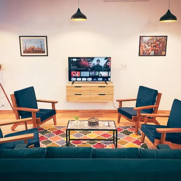 Comfort & Cozy, Villa, hotel di Orchha