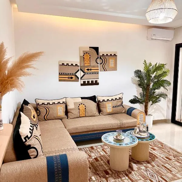 Confort & Charme à la Tunisienne au Centre-ville, Hotel in Al ‘Uwaynah