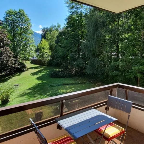 Appartement et parking aux pieds des remontées, khách sạn ở Luchon