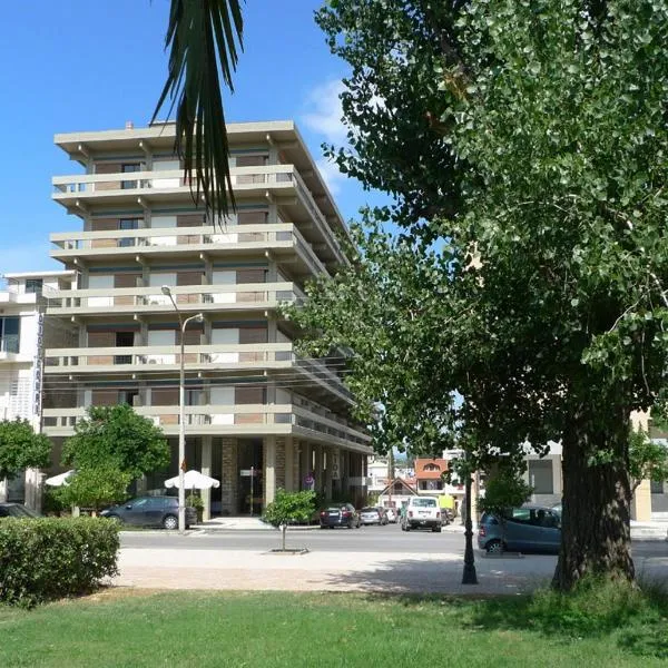 Dioscouri Hotel, hotel di Sparti