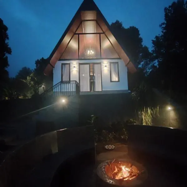 Mountains And Ocean view Villa By Adila, hotel in Munduk