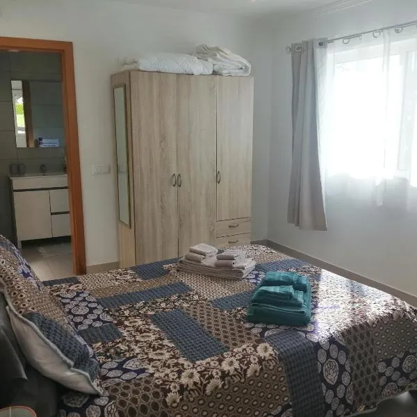 Quinta do Medronhal Faro - casas de férias medronhal, hotell i Faro