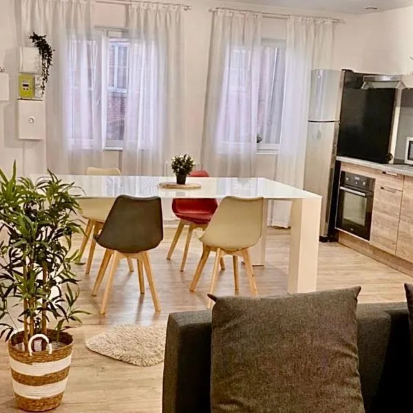 Duplex, hotell i Escaudain