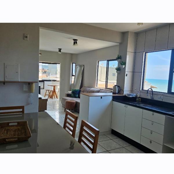 Apartmento a 30 metros do mar de Meia Praia - ITAPEMA 2 Quartos