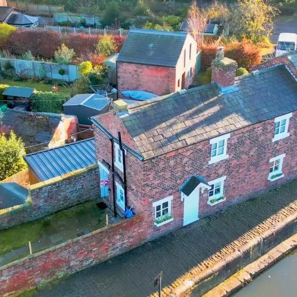 1 Top Locks Cottage, hotel in Burscough