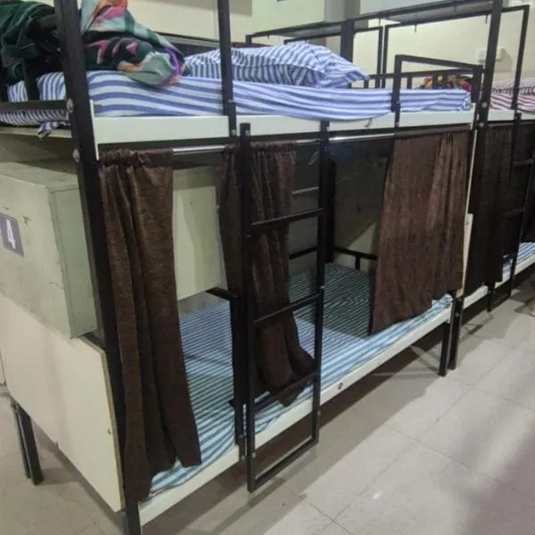 Sleep well dormitory, hotel in Visakhapatnam