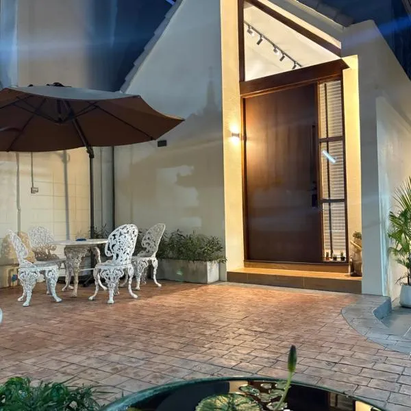 Morya House, khách sạn ở Bangkok