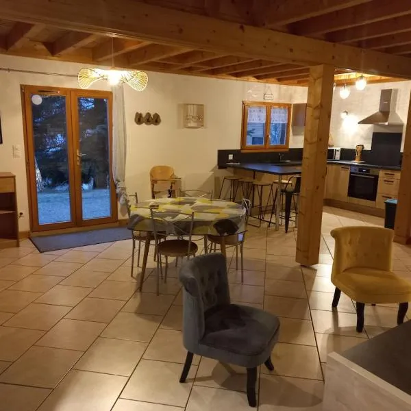 Chalet tout confort 1-7 personnes, hotel u gradu 'Anould'