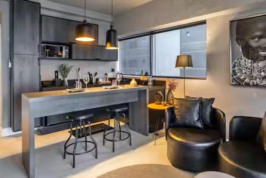 Studio 406 no Centro Cívico com Piscina Aquecida, Academia, Sauna e Garagem - Foto 5