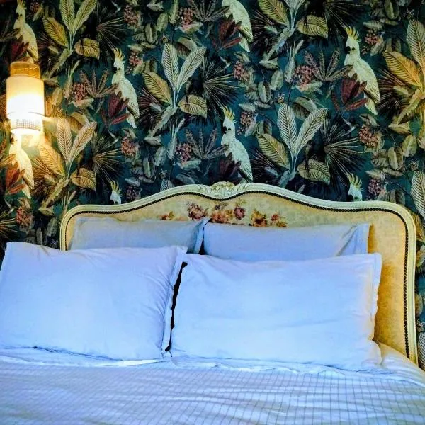 Auprès du château 2, Hotel in Brézé