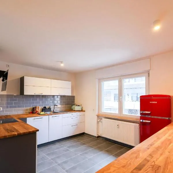 Niederschopfheim में, होटल modernes Apartment mit 3 Schlafzimmern Balkon nähe Europapark