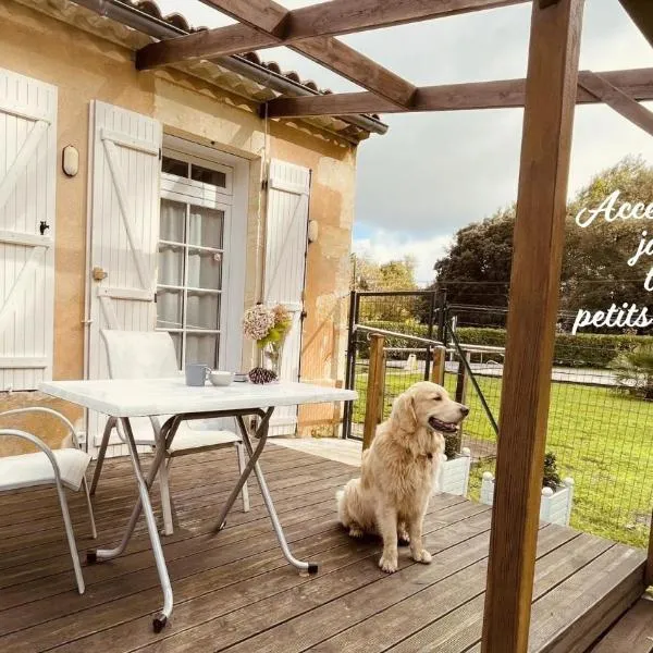 Les Gîtes du Domaine de Ludeye, hotel in Listrac-Médoc