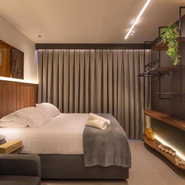 Flat novo de luxo na melhor área da praia de Ponta de Campina!