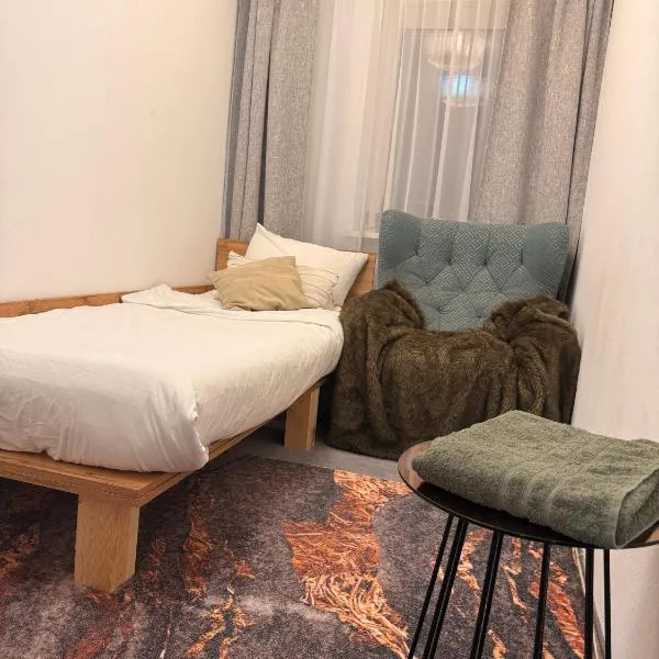 Sloth Room, hotel in Warsaw