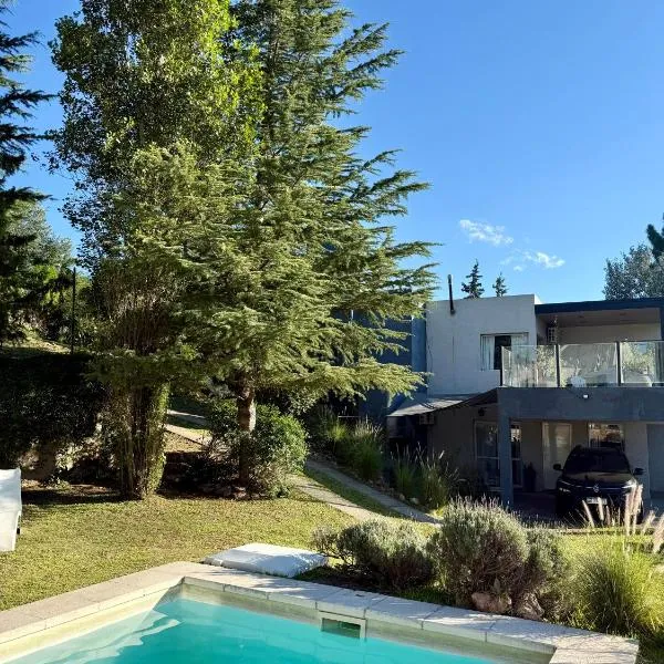 Altos del Oeste, hotel in Villa Carlos Paz