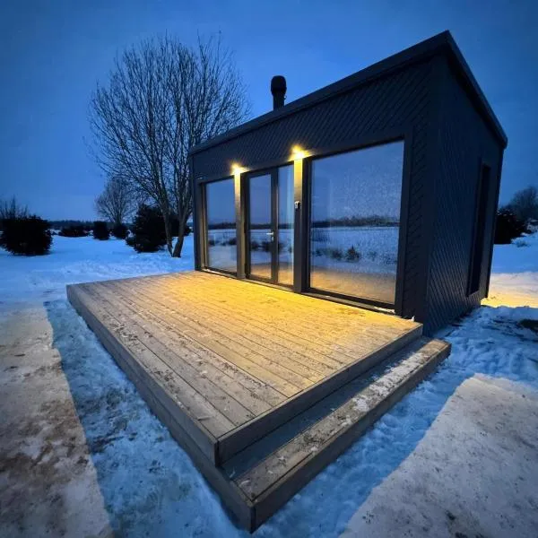 EstBerg Tartu Glasshouse with Sauna, hotel en Tartu