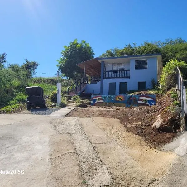 Casa Los Nietos on hills of Culebra, hotel in Culebra