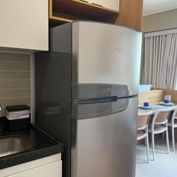 Arretado de bom ! A 250 m da praia de Boa Viagem, 3 km do aeroporto, próximo aos shoppings, com WI-FI 560 Mbps, coworking, piscina e academia - Foto 4