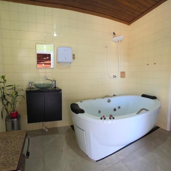 Aconchegante c Piscina, Churrasqueira 3QTS e Wifi - Foto 3