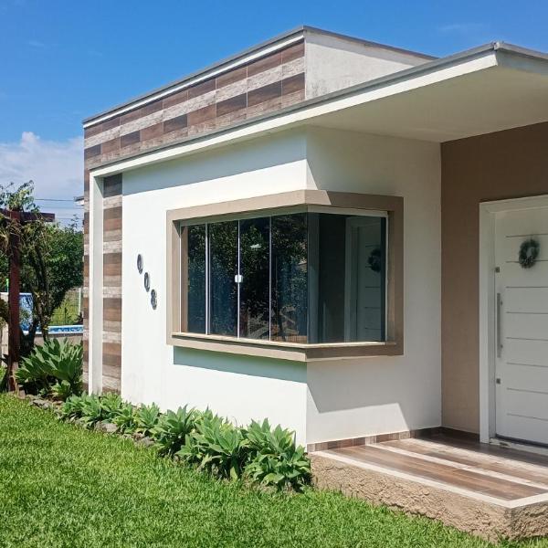 Casa Inteira - 3 Quartos - 11 Pessoas - Piscina infantil - 200m da praia