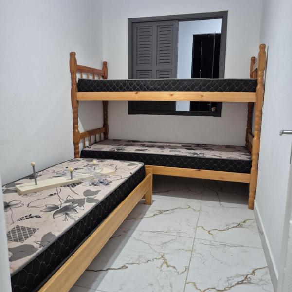 Quarto triplo solteiros Nereidas bwc compartilhado - Foto 2
