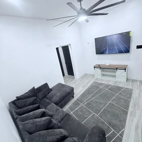 Modern Caribbean retreat, hotel em Kingston