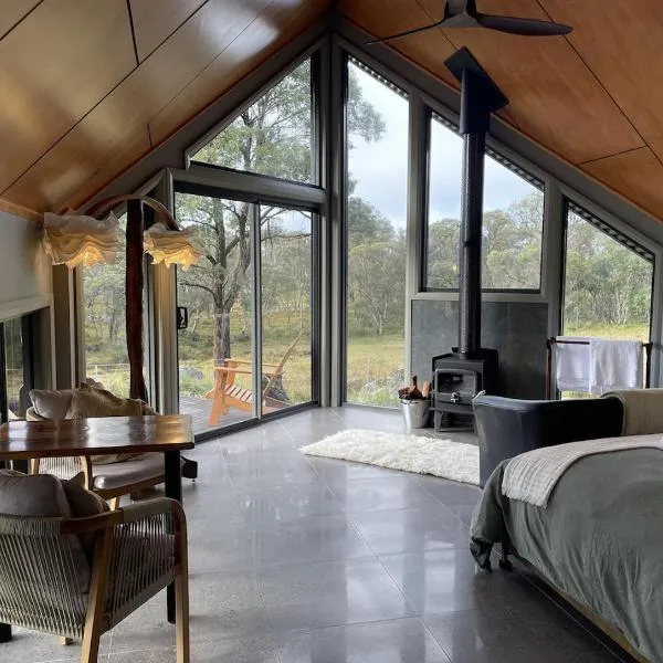 Platypus Bend Eco Retreat، فندق في Dundee