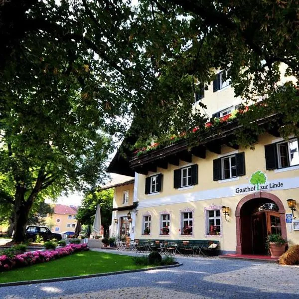 Gasthof zur Linde, hotel v destinaci Obertrum am See