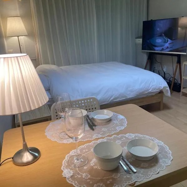 서울에 위치한 호텔 Modern and Cozy 5 minutes walk to Sindang Subway Station