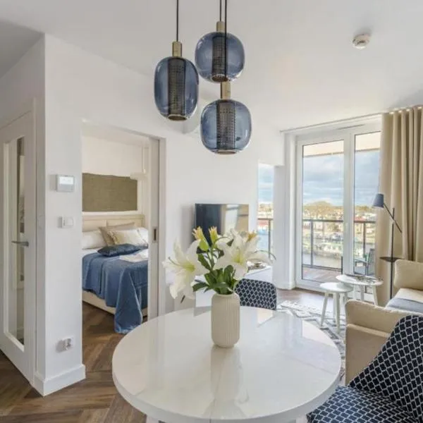 Apartament Lighthouse 3 5 SurfingBird Mrzeżyno, hotel u gradu 'Mrzeżyno'