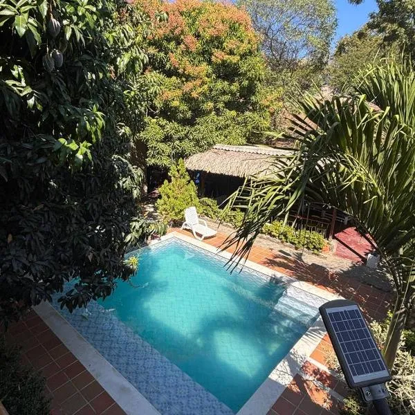 Hostal Los Arhuacos، فندق في سانتا مارتا