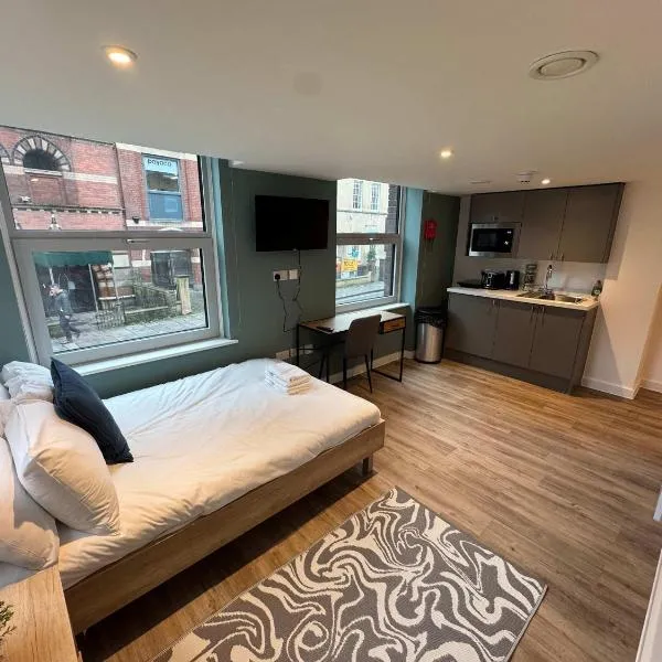 Studio Flat Close to Queen Square - Flat 2B, hotell i Bristol
