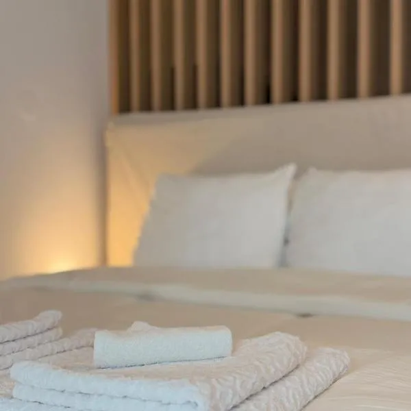 Achinoeè、ハルキスのホテル