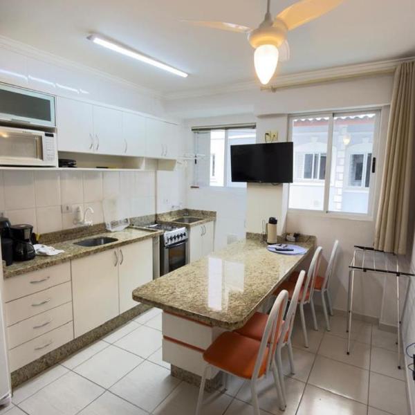 Apto proximo ao mar rua 224 Meia Praia