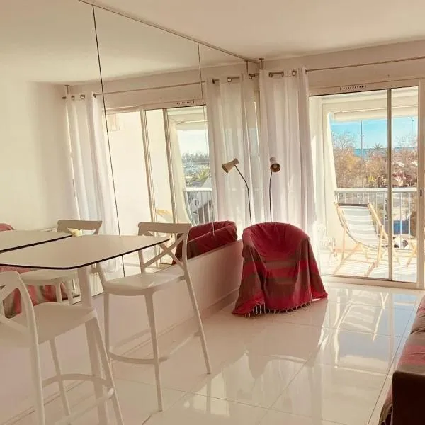 Studio 50 m du port et 200 m de la plage, hotel di La Grande Motte