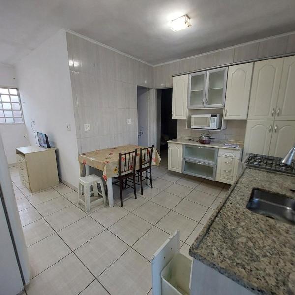 Privileged location, near subway and shops