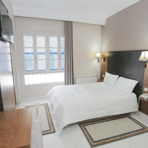 Hotel karim Tunis, hotel Tuniszban