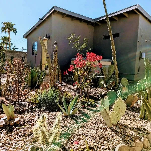 Early Birds: Tucson şehrinde bir otel