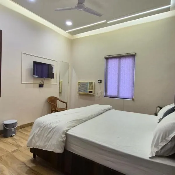 Hotel MRK VILLA, hótel í Varanasi