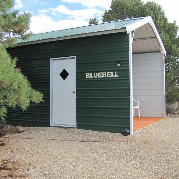 Bluebell Cabin, Glamour Cabin Camping, Stunning Night Sky, hotel v destinaci Monticello