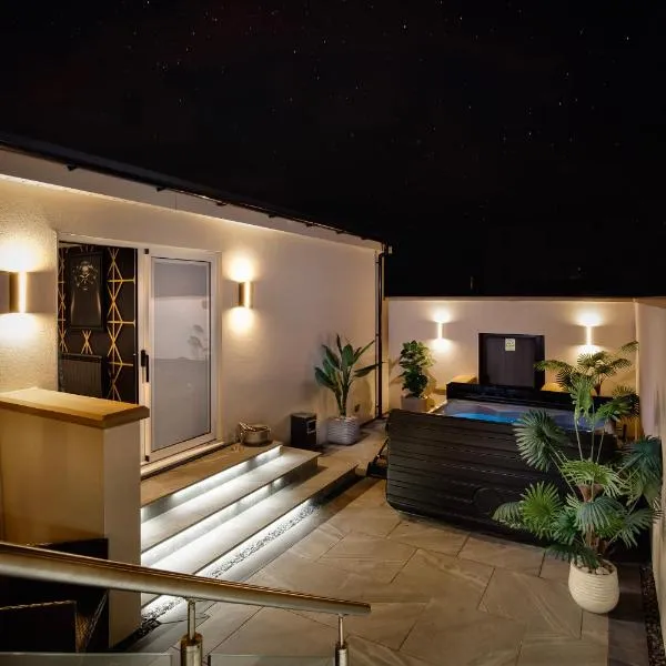 Swish Luxury Holiday Apartments 2, Hotel in Blackpool