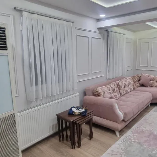 Özer hızarcıoglu, hotel